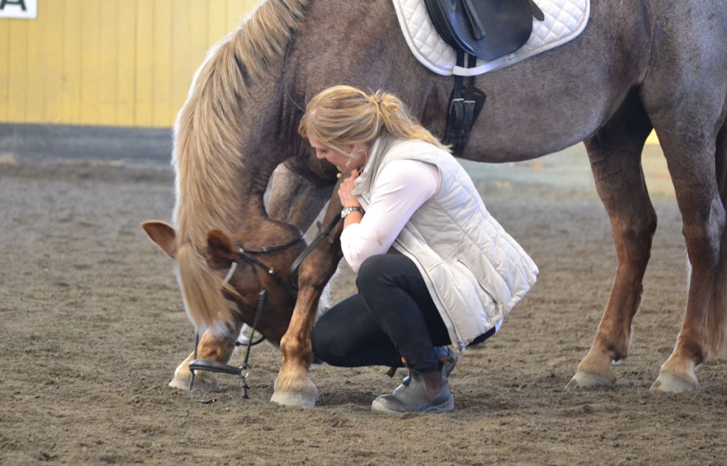 Paulinda håller clinic på Torns ryttarförening, 13 september 2014.